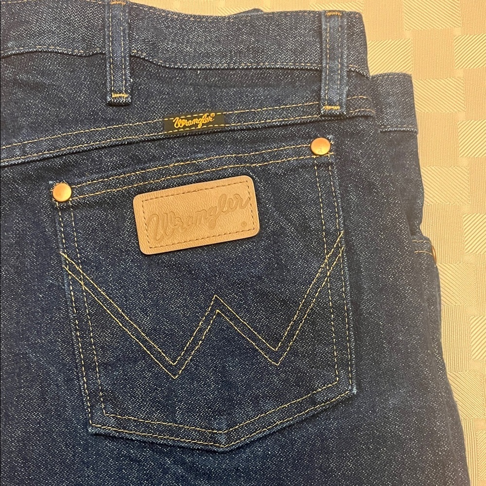 Wrangler Men's Dark Blue Jeans size 36X34 - Picture 7 of 7